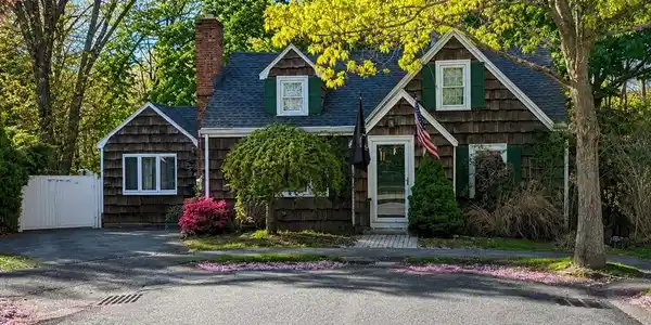 5 Lexington Park
