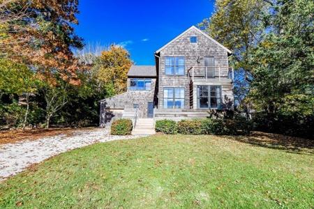 11 Ryder Ln