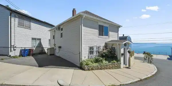 254 Bellingham Ave.