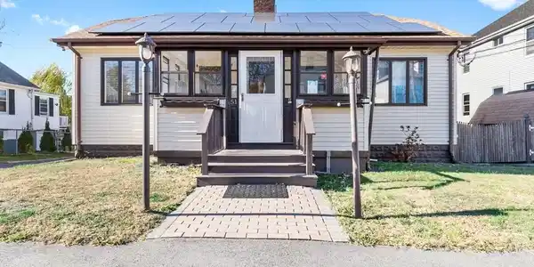 51 Victoria St