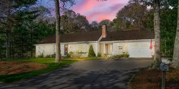 20 Truman Ln