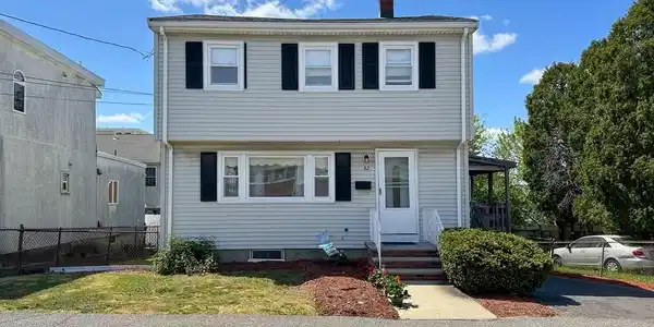 82 Bates St