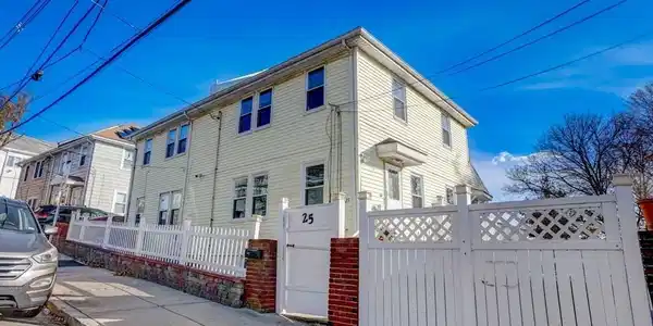 25 Campbell Avenue