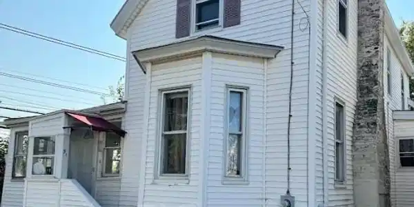 51 Dix St