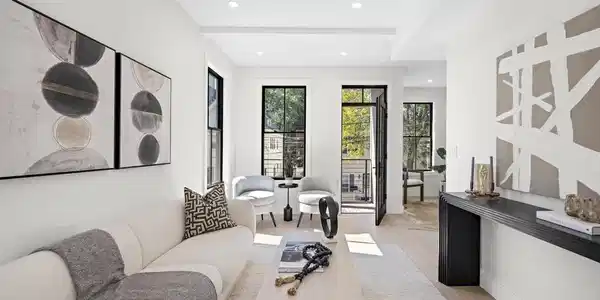 224 W 9th