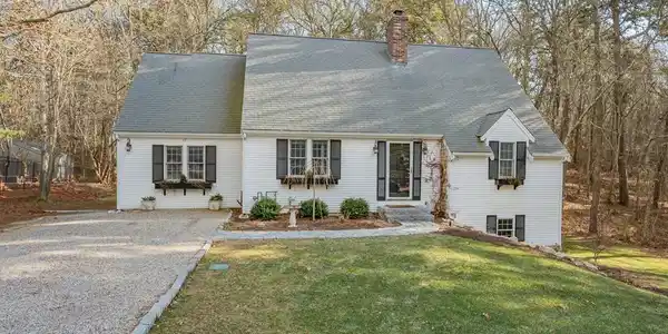 17 Briar Patch Rd