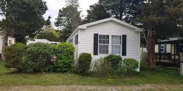 14 4th Avenue