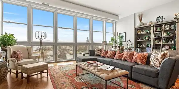 10 Ocean Ave