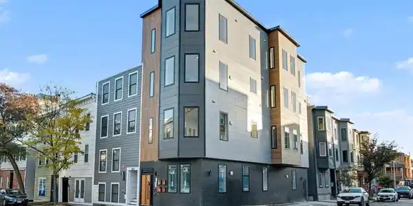 181 Maverick Street