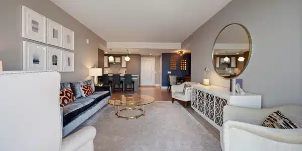 100 Lovejoy Wharf