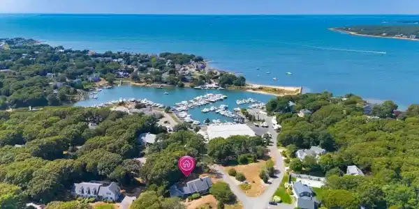 24 Fiddlers Cove Rd