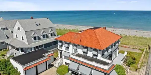 267 Beach Ave