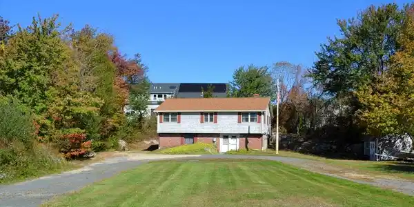 8 Jacques Lane