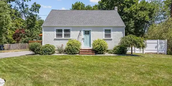 14 Cary Rd