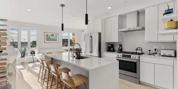 20 W 5th St