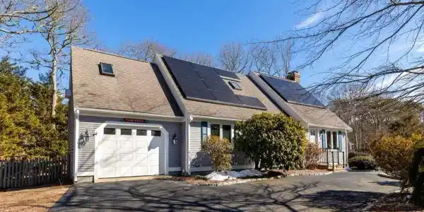 4 Pump House Ln