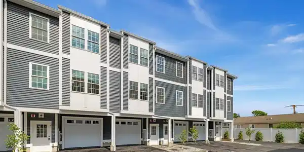 8 Revere Street