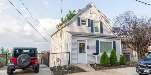 90 Bellingham Ave