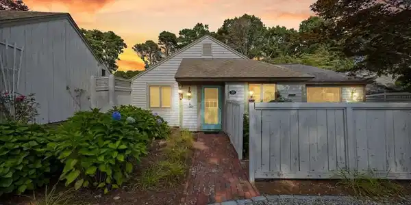 39 Brassie Way