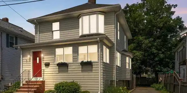 30 Chamberlain Ave