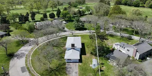 29 Country Club Circle