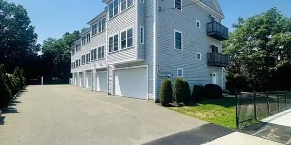 399 Sea St