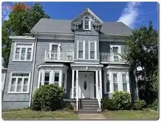 13 Portland St