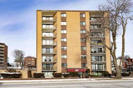 295 Lynn Shore Drive