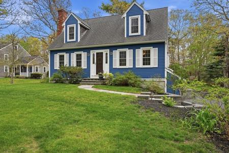 62 Donna Dr
