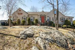 195 N Truro St