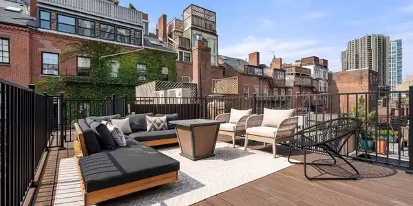 33-35 Bowdoin Street