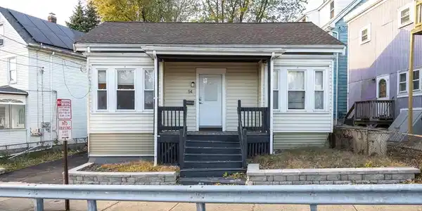 94 Crescent Ave