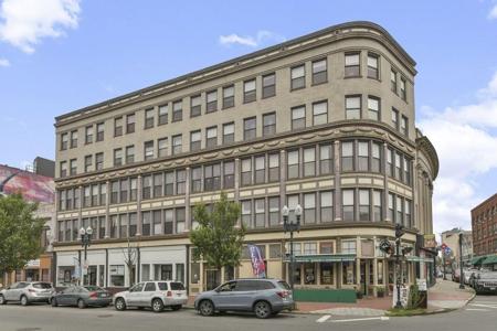 7 Central Sq