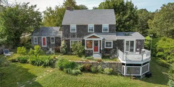 20 Landmark Lane