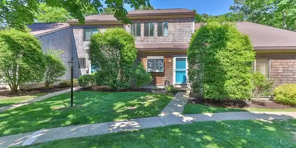 83 Roundhouse Rd