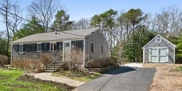 56 Long Hill Road