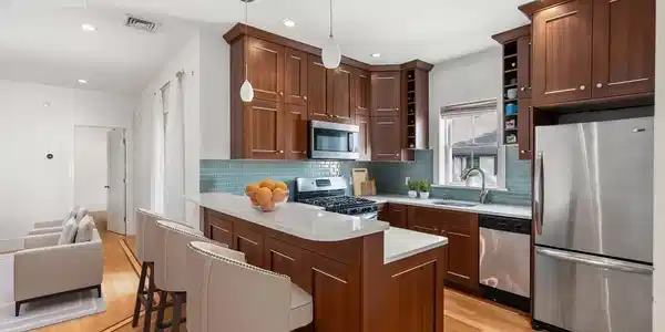 250 C St
