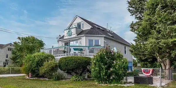 15 Elgin St