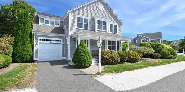 22 Mill Farm Way