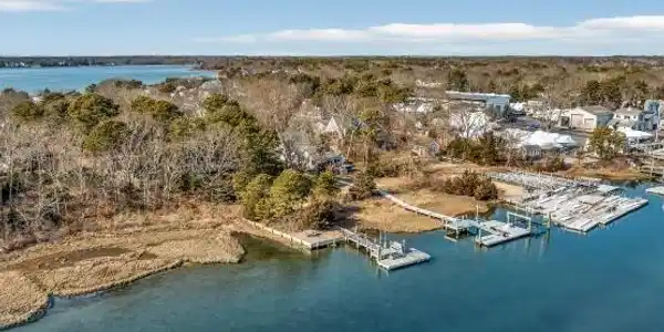 14 Tulip Shell Way