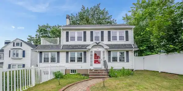 1449 Quincy Shore Dr