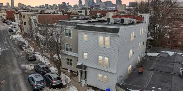 108 Emerson St