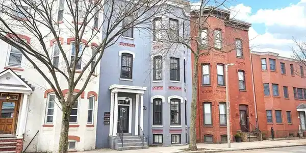 159 W 3rd St