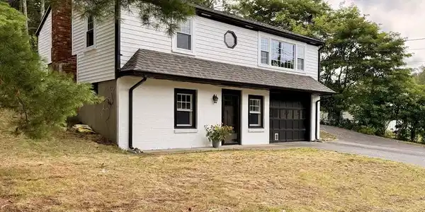 38 Davenport Rd