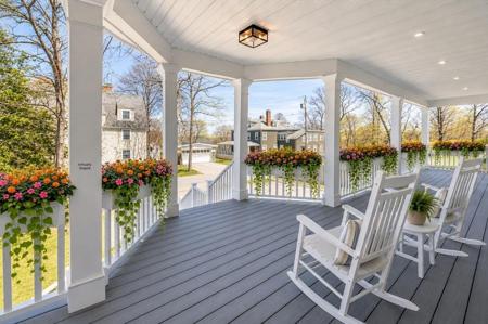 5 Cottage St