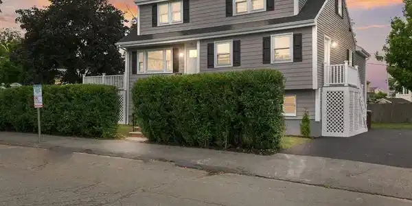 171 Broadsound Ave