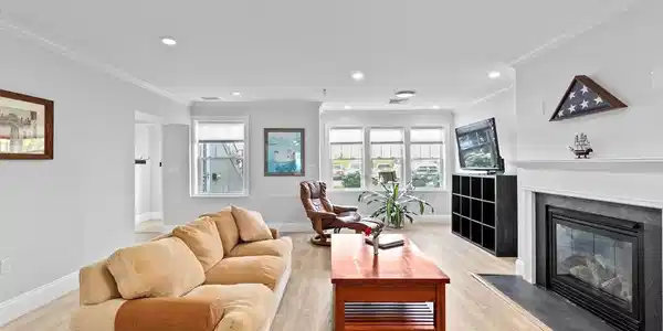 15 Park Ave