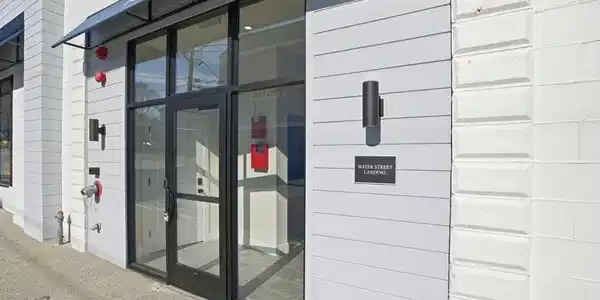 10 Water Street