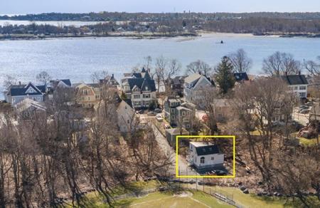 22 Rear Lothrop St
