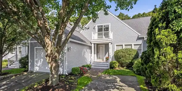 59 Sea Cliff Dr